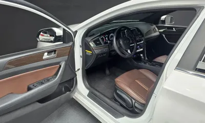 Hyundai Sonata 2018, 75304 км, за 9452.68 USD - фото 11