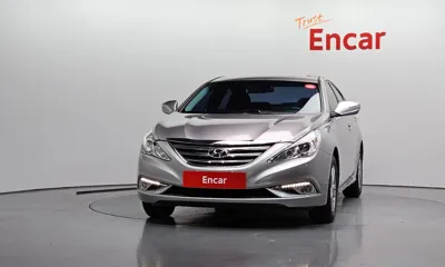 Hyundai Sonata 2013, 24843 км, за 3908.8 USD