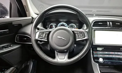 Jaguar XE 2018, 97376 км, за 5185.77 USD - фото 13