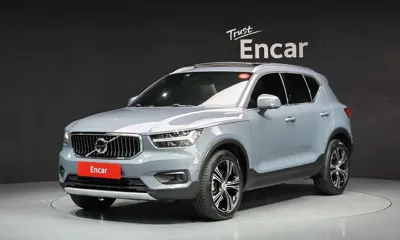Volvo XC40 · 2020 год
