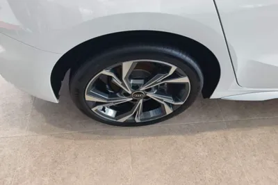 Audi A3 2025, 100 км, за 24454 USD - фото 11