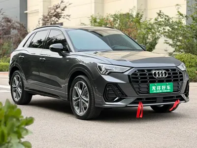 Audi Q3 2023, 25000 км, за 30072.55 USD