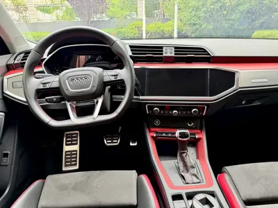 Audi Q3 2023, 25000 км, за 30072.55 USD