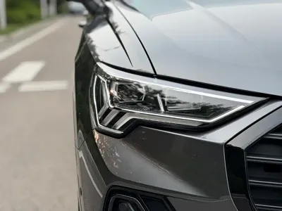 Audi Q3 2023, 25000 км, за 30072.55 USD - фото 20