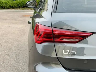 Audi Q3 2023, 25000 км, за 30072.55 USD - фото 22
