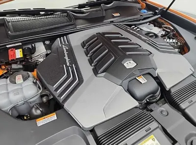 Lamborghini Urus 2021, 33609 км, за 187081.53 USD