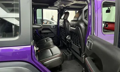Jeep Wrangler 2023, 32510 км, за 33171.3 USD - фото 12