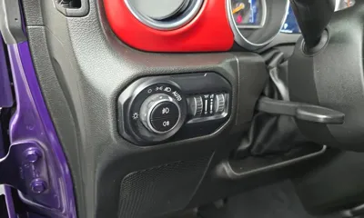 Jeep Wrangler 2023, 32510 км, за 33171.3 USD - фото 18