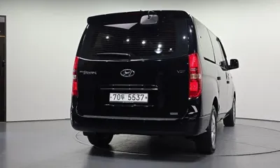 Hyundai Starex 2017, 80392 км, за 8861.76 USD