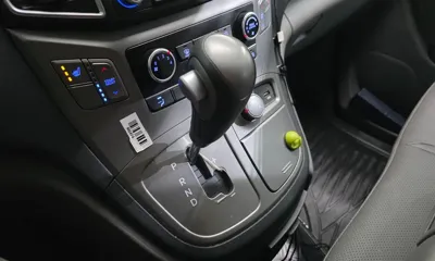 Hyundai Starex 2017, 80392 км, за 8861.76 USD - фото 9
