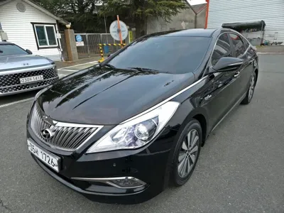 Hyundai Grandeur 2016, 247000 км, за 4495.12 USD