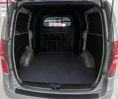 Hyundai Starex 2011, 119180 км, за 4012.17 USD - фото 19