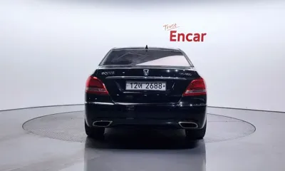 Hyundai Equus 2010, 111457 км, за 4493.06 USD