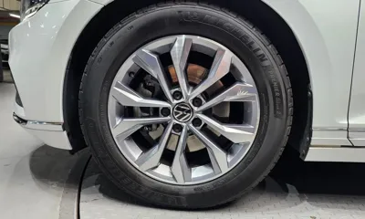 Volkswagen Passat 2022, 43738 км, за 26014.86 USD