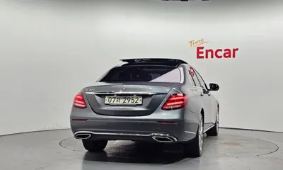 Mercedes-Benz E-Class 2019, 63692 км, за 16604.8 USD