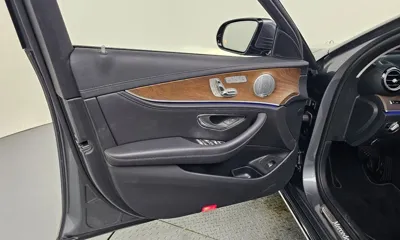 Mercedes-Benz E-Class 2019, 63692 км, за 16604.8 USD - фото 24