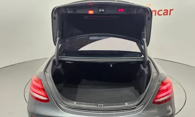 Mercedes-Benz E-Class 2019, 63692 км, за 16604.8 USD - фото 32