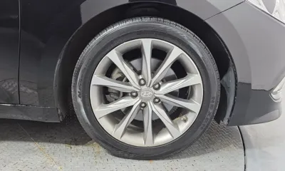 Hyundai Grandeur 2015, 114872 км, за 5667.76 USD - фото 21