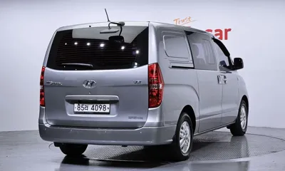 Hyundai Starex 2016, 216162 км, за 3612.72 USD