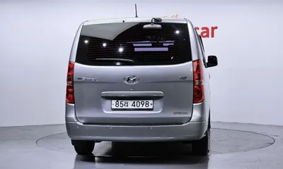 Hyundai Starex 2016, 216162 км, за 3612.72 USD