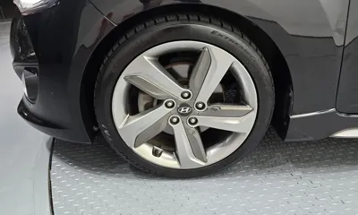 Hyundai Veloster 2014, 121849 км, за 3872.92 USD