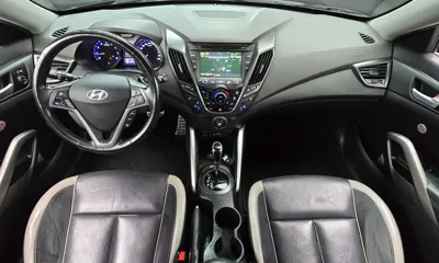 Hyundai Veloster 2014, 121849 км, за 3841.89 USD - фото 7