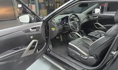 Hyundai Veloster 2014, 121849 км, за 3841.89 USD - фото 10