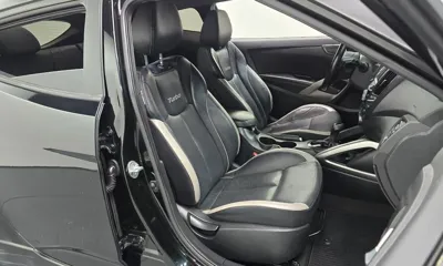 Hyundai Veloster 2014, 121849 км, за 3841.89 USD - фото 12