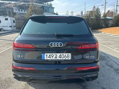 Audi Q7 2022, 88500 км, за 35163.1 USD