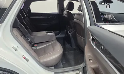 Hyundai Grandeur 2019, 89252 км, за 9692.96 USD - фото 12