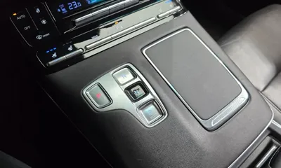 Hyundai Grandeur 2022, 79925 км, за 15309.45 USD - фото 9