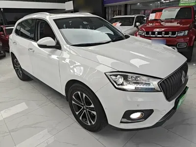 Borgward BX7 2017, 86400 км, за 3840.26 USD
