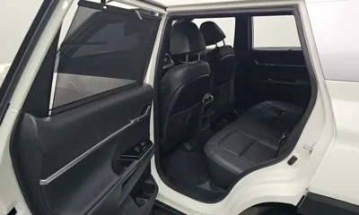 KG_Mobility_Ssangyong Torres 2023, 47221 км, за 13805.58 USD - фото 11