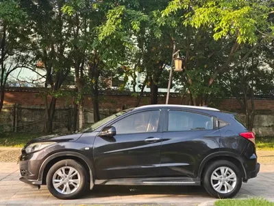 Honda Vezel 2017, 70000 км, за 6463.09 USD