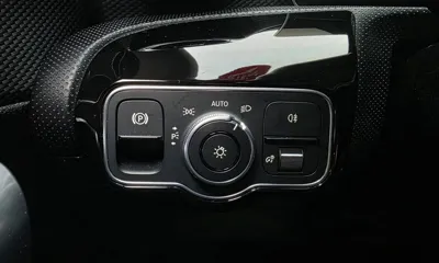 Mercedes-Benz A-Class 2020, 54484 км, за 14900.88 USD - фото 23