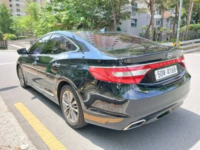Hyundai Grandeur 2015, 91959 км, за 5659.65 USD