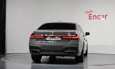 BMW 7-Series 2022, 111995 км, за 33088.46 USD