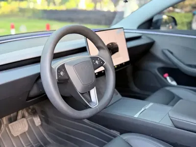 Tesla Model 3 2025, 20000 км, за 14493.54 USD - фото 10