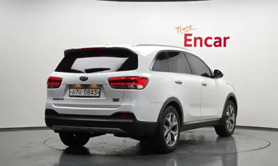Kia Sorento 2016, 174599 км, за 6892.48 USD