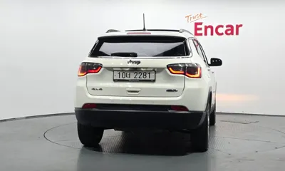 Jeep Compass 2018, 41745 км, за 9124.33 USD