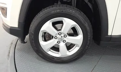 Jeep Compass 2018, 41745 км, за 9124.33 USD