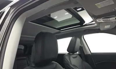 Jeep Compass 2018, 41745 км, за 9124.33 USD - фото 15