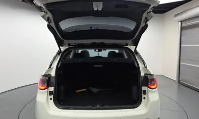 Jeep Compass 2018, 41745 км, за 9124.33 USD - фото 20