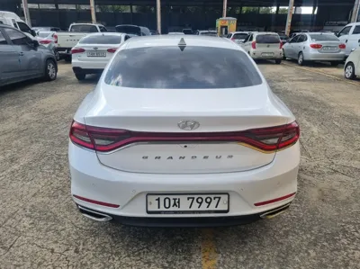 Hyundai Grandeur 2017, 110140 км, за 7153.18 USD