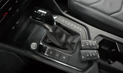 Volkswagen Tiguan 2023, 32520 км, за 18362.95 USD - фото 9