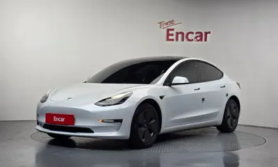 Tesla Model 3 · 2022 год