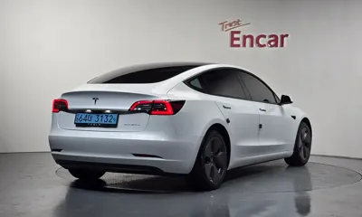 Tesla Model 3 2022, 48946 км, за 20607.16 USD