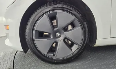 Tesla Model 3 2022, 48946 км, за 20607.16 USD