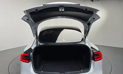 Tesla Model 3 2022, 48946 км, за 20607.16 USD - фото 18