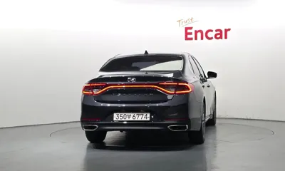 Hyundai Grandeur 2018, 139627 км, за 7155.05 USD